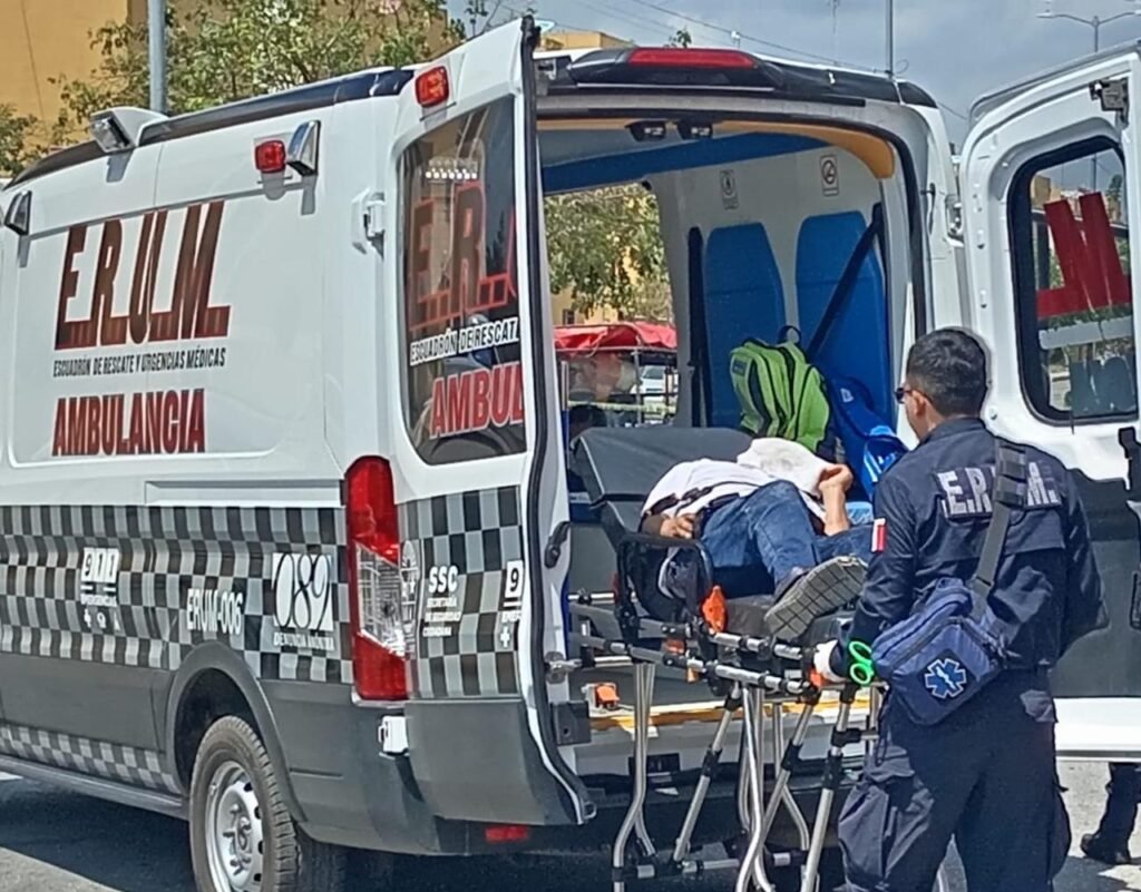 Balean a chofer de una combi de transporte público cuando jugaba maquina tragamonedas en una tienda de Cielo Nuevo