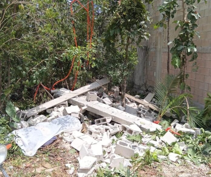Muere hombre aplastado por una barda en Cancún