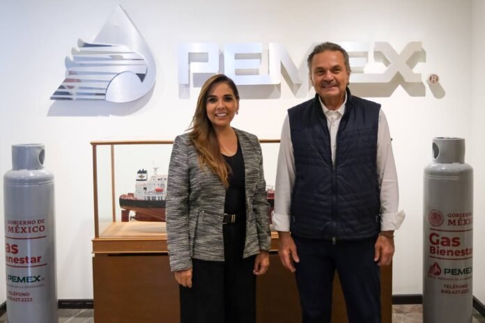 Mara Lezama con PEMEX