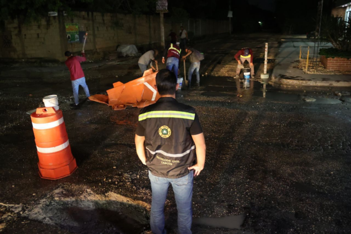 Continúa Gobierno de Benito Juárez rehabilitando calles y avenidas