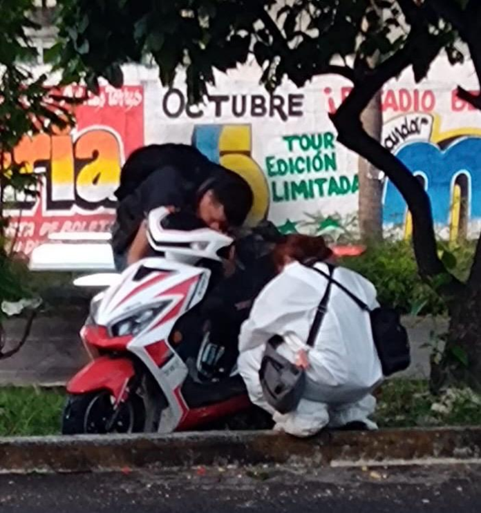 Joven mujer muere tras derrapar en su motocicleta en la Nichupté
