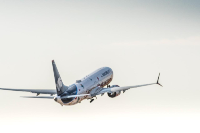 Presenta Aeroméxico a Kukulcán, su nuevo embajador en el aire