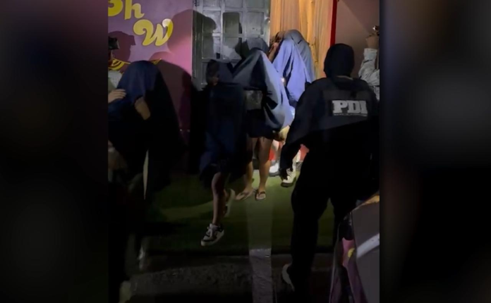 Rescatan a 18 mujeres victimas de trata durante cateo en un bar de solidaridad