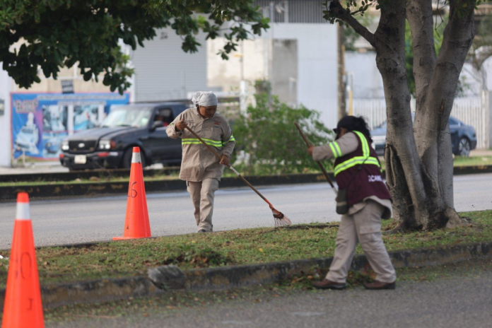 Realizan trabajos preventivos por lluvias en Benito Juárez